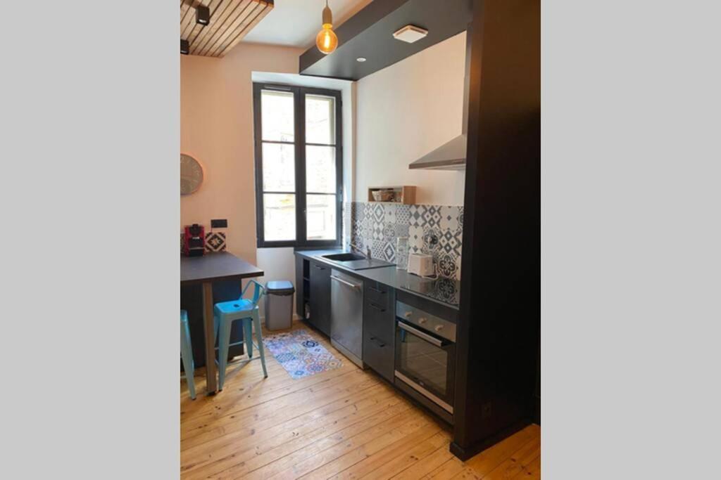 60 M2 Au Coeur Du Centre Ville 카오르 외부 사진